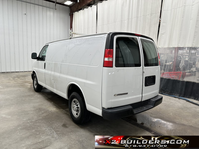 Salvage 2018 Chevrolet Express G2500 | X2 BUILDERS